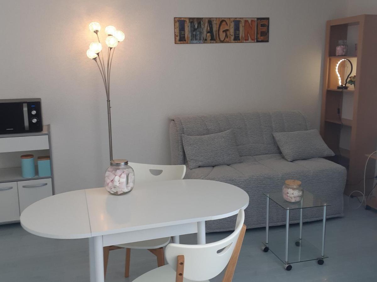 Studio Avec Piscine A La Rochelle, Proche Du Port - Fr-1-551-29 ลาโรแชล ภายนอก รูปภาพ